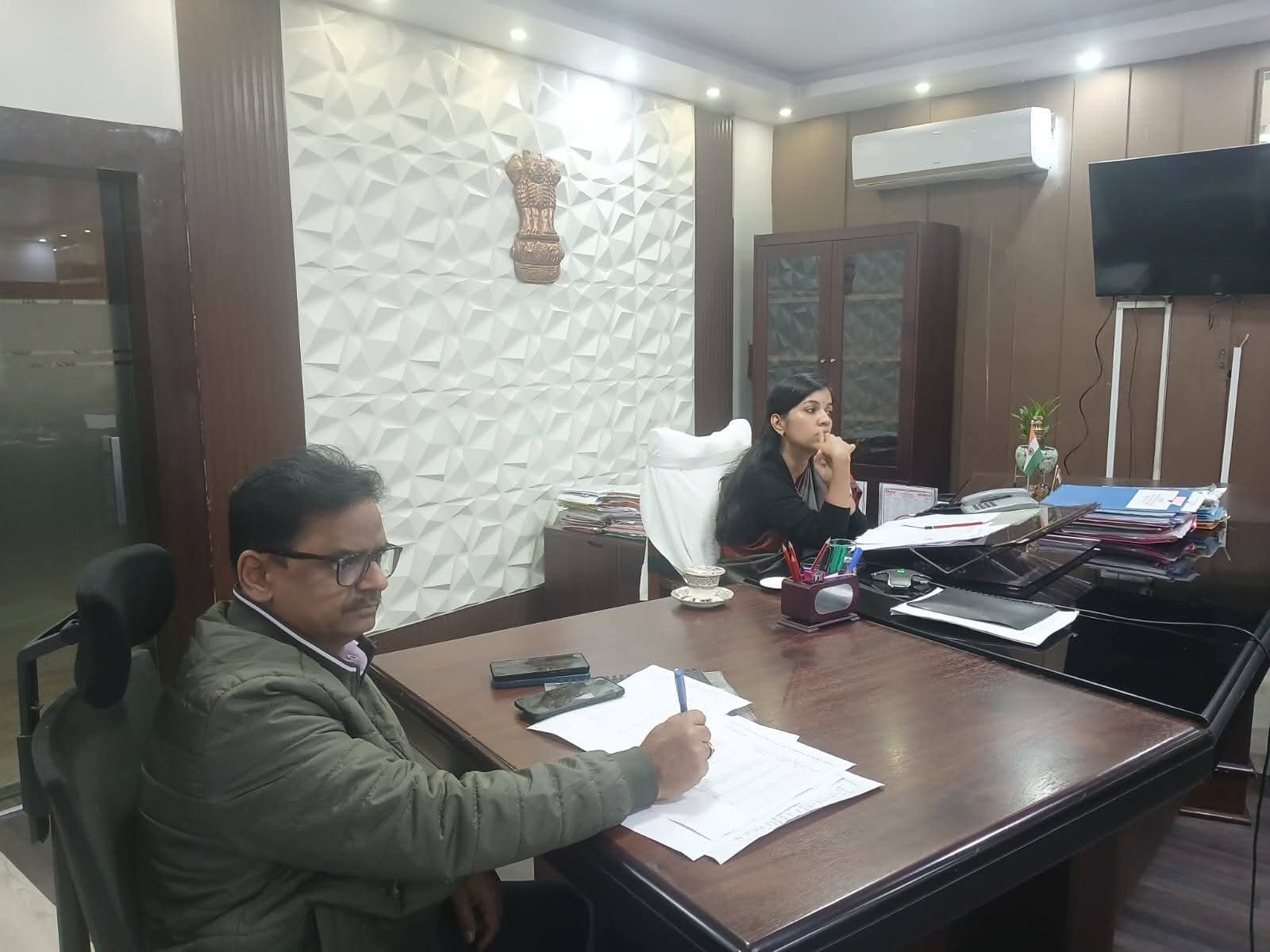 WhatsApp Image 2025-12-06 at 19.11.30