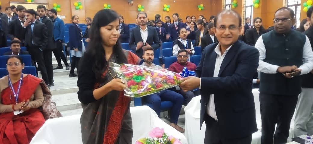 WhatsApp Image 2025-12-06 at 19.16.48