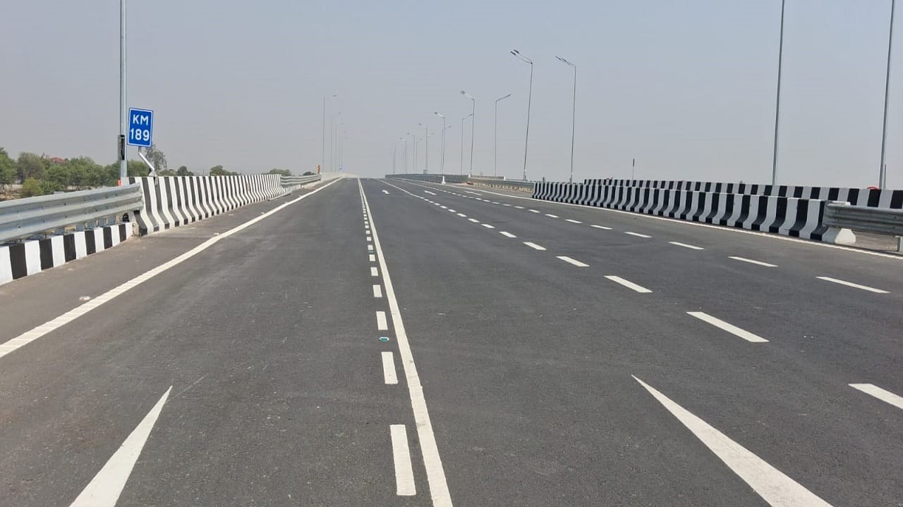 ganga-expressway_3645aa7391c09f1e75db7d7d87909f28