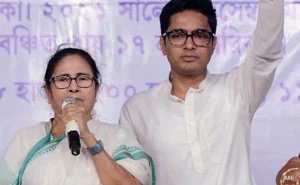 tdu11qeg_abhishek-banerjee-mamata-banerjee-abhishek-banerjee-ani_625x300_22_August_24