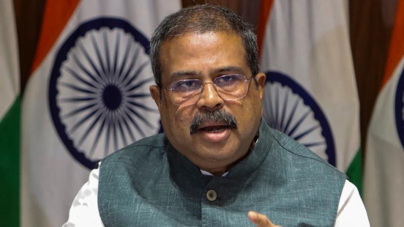 6a634abe28c72-dharmendra-pradhan