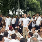 Rahul-Gandhi-PM-Residence-Protest_V_jpg–1280×720-4g