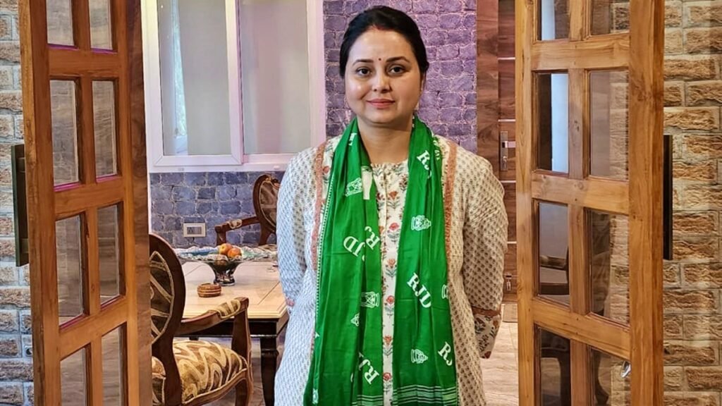 21350753_rohini2