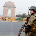 665893-1015325-india-gate-security-reuters