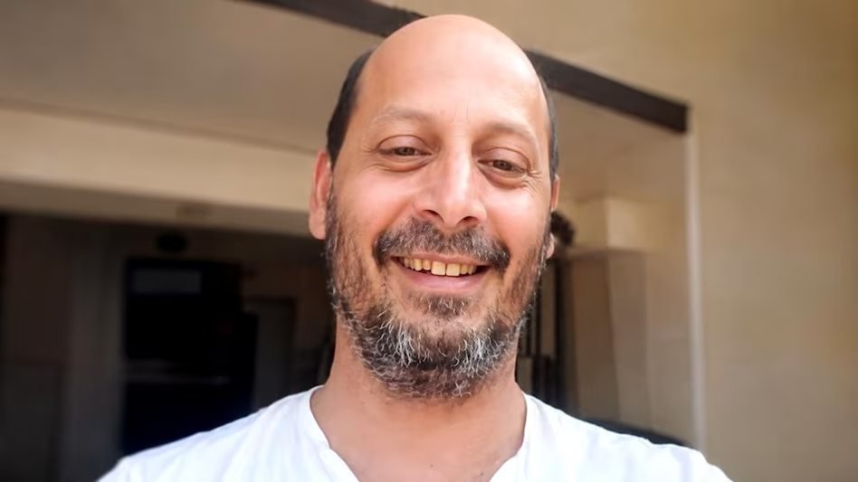 6a83091949613-akhtar-merchant-171355734-16×9-1