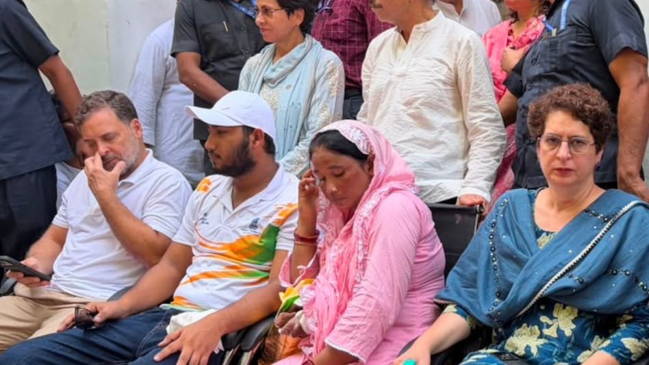 6a881a7a19418-rahul-and-priyanka-gandhi-21292575-16×9