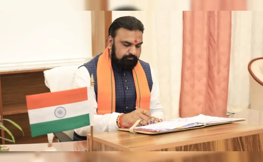 9v0b9lgg_samrat-chaudhary-news-_625x300_15_April_26