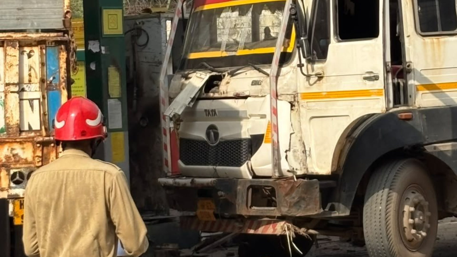 delhi-cng-blast-c3cc8f