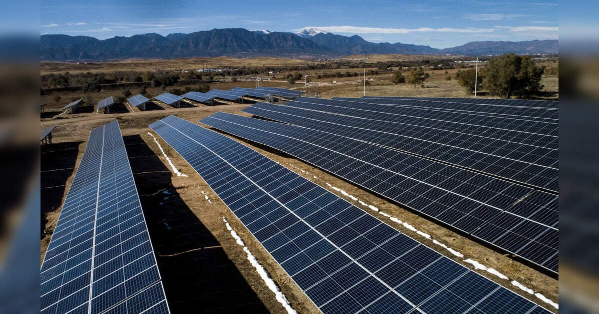 up-govt-plans-to-install-solar-power-plants-along-296-km-bundelkhand-expressway