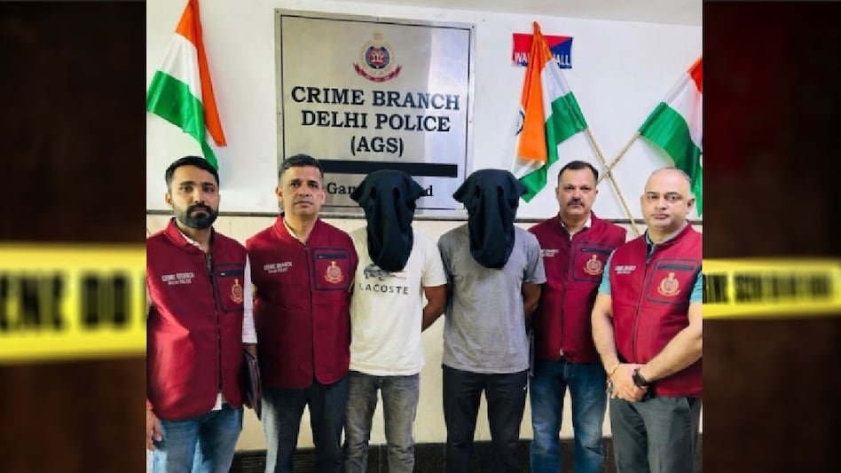 69ef0fb5d8704-gang-members-272640705-16×9