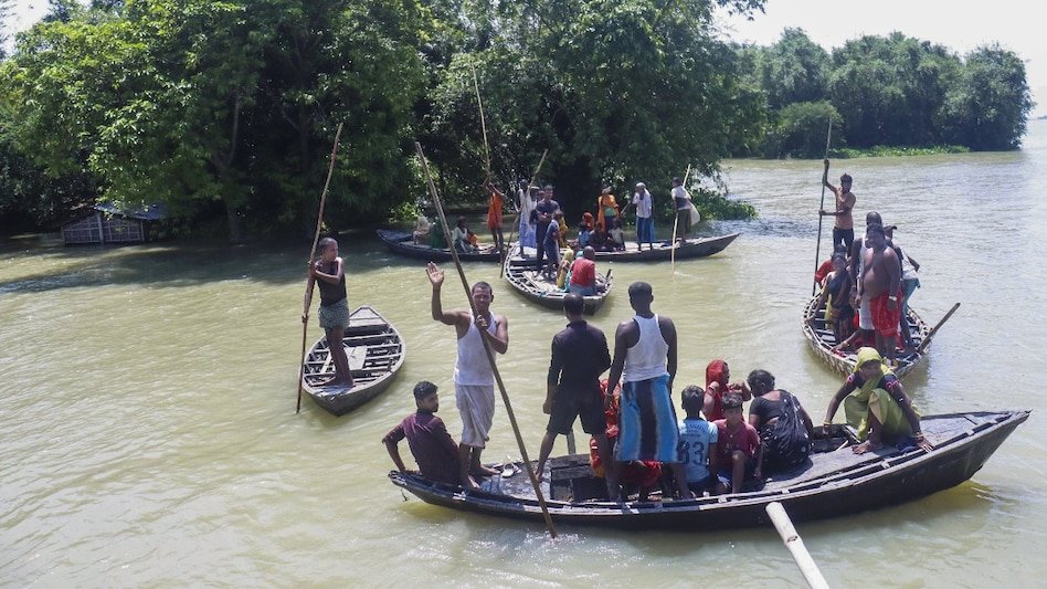 6aa6785a5b894-bihar-flood-15-district-millions-of-people-affected-131801302-16×9