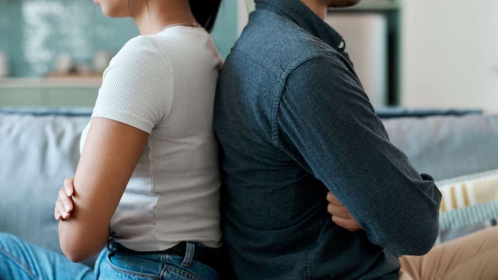 husband-attacked-wife