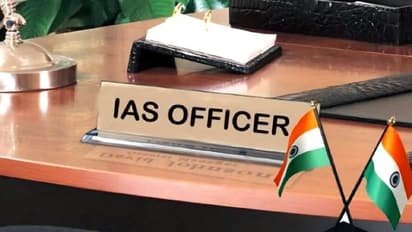 w-412,h-232,croprect-1x0x1598x898,imgid-01m1n6x0562pyndv33neagecwj,imgname-ias-officer-1788492021925