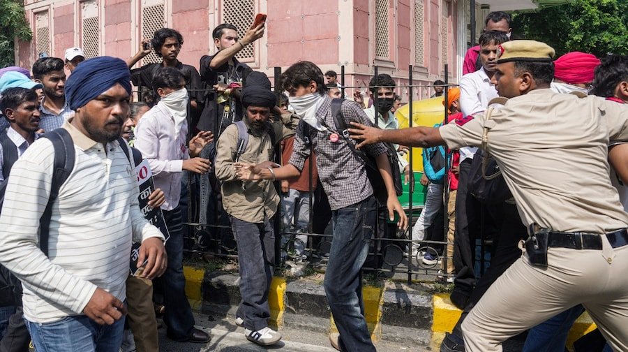 6aca32d1c02d4-delhi-protest-104257138-16×9