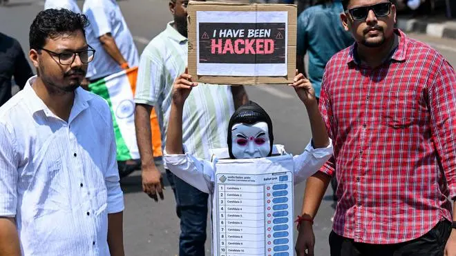 Protesters demanding resignation of Gyanesh Kumar