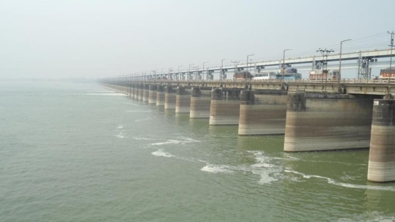q3dpekn_farakka-barrage-west-bengal_625x300_27_August_24